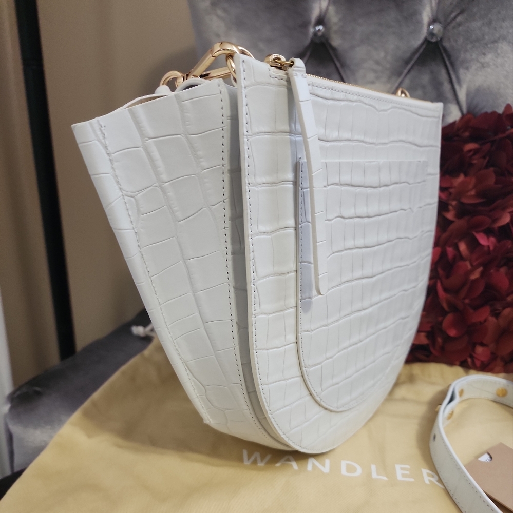 Crocodile embossed Hortensia handbag in optic white(excellent condition) - Picture 6 of 16